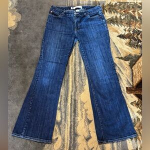 GAP Curvy Low Rise Dark Blue Flare Jeans Women’s